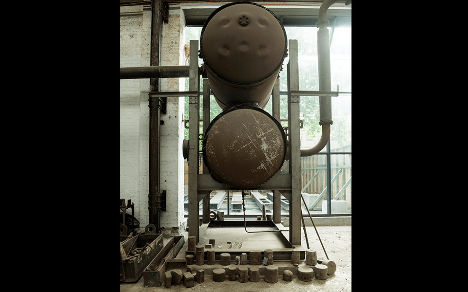 Back of the steam reservoir. 